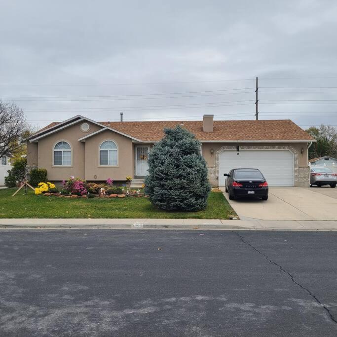 Entire Huge Basement! Fast Wifi! Private Entrance! Villa Salt Lake City Luaran gambar